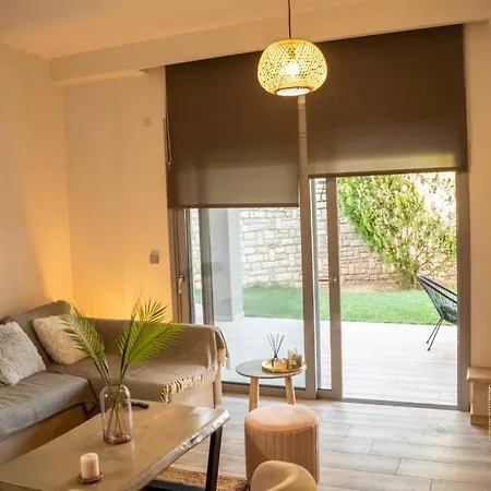 Akrivi's House In Appartement *